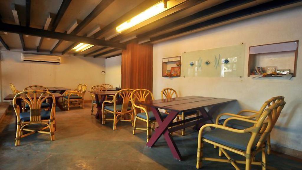 Little Italy Hotel Calangute Ngoại thất bức ảnh