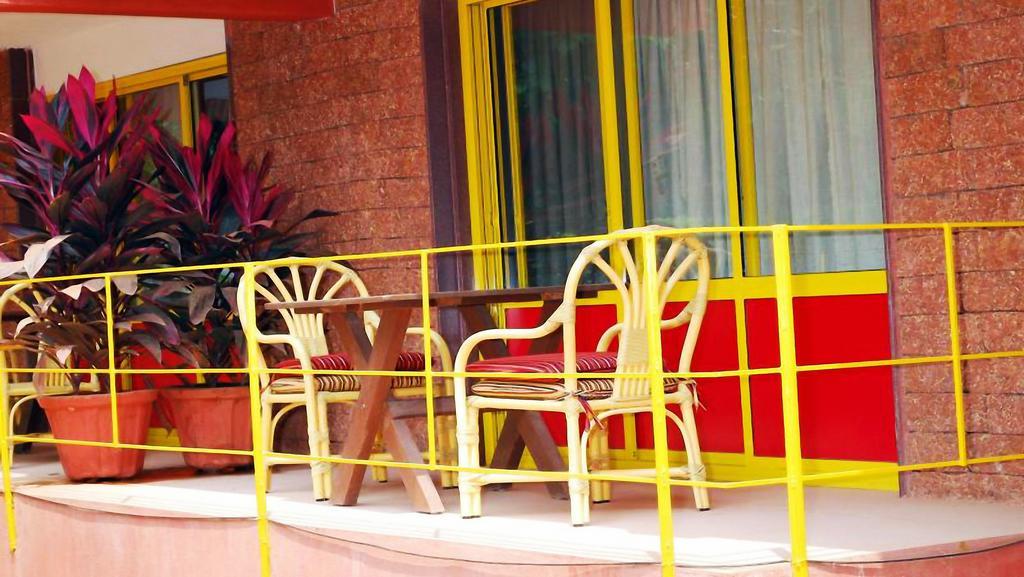 Little Italy Hotel Calangute Ngoại thất bức ảnh